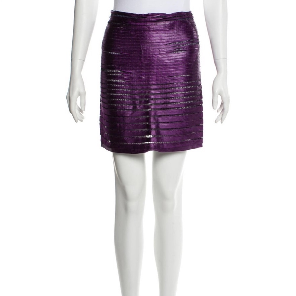 Tom Ford plum mini skirt in great condition.